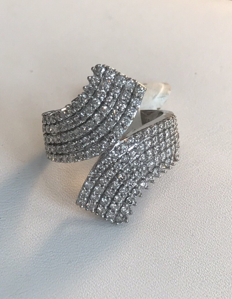 10k White Gold Diamond Ladies Coctail Ring 6.3 Gram Size 7