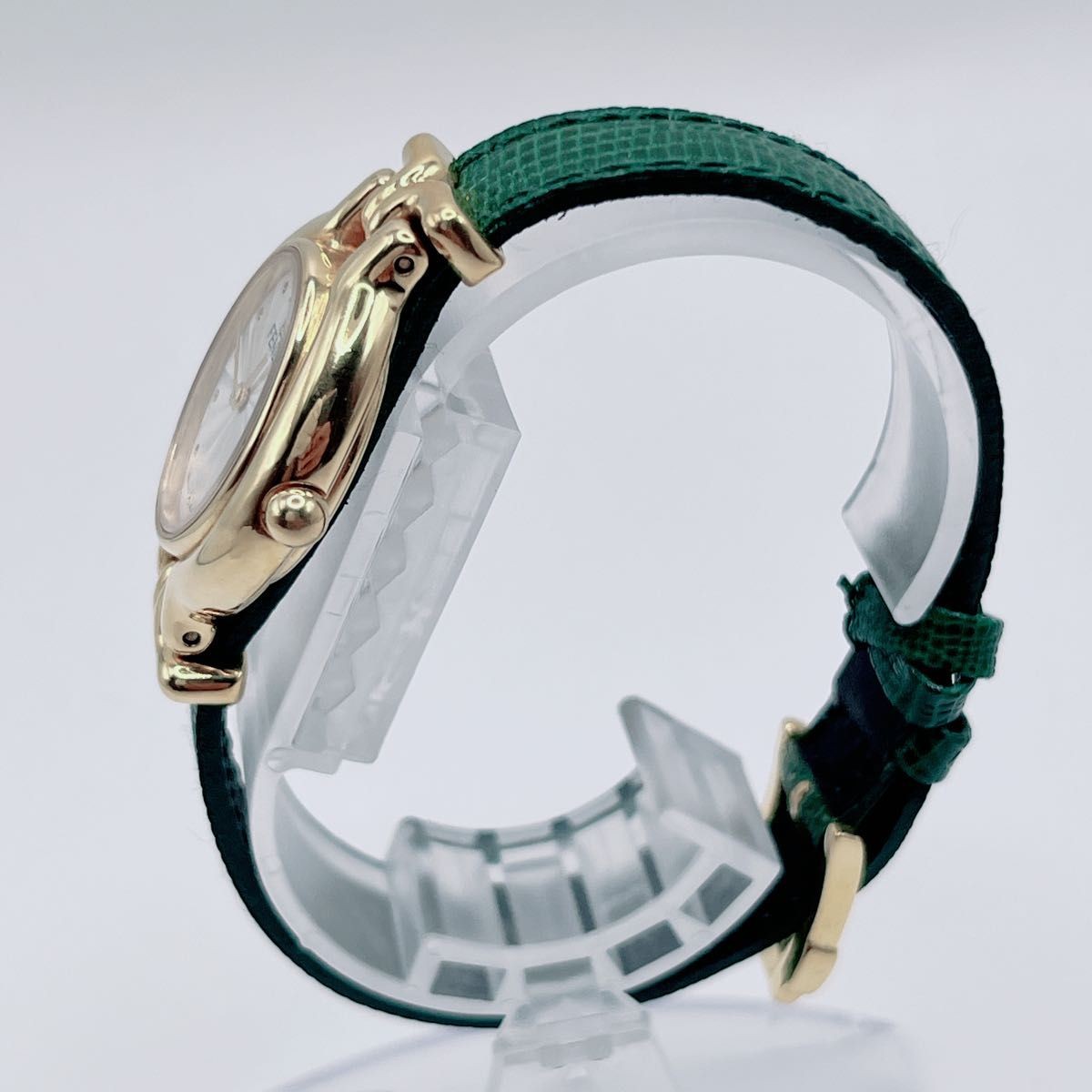 Excellent condition FENDI Chameleon Change Belt 640L Ladies Watch Gold Green Bel