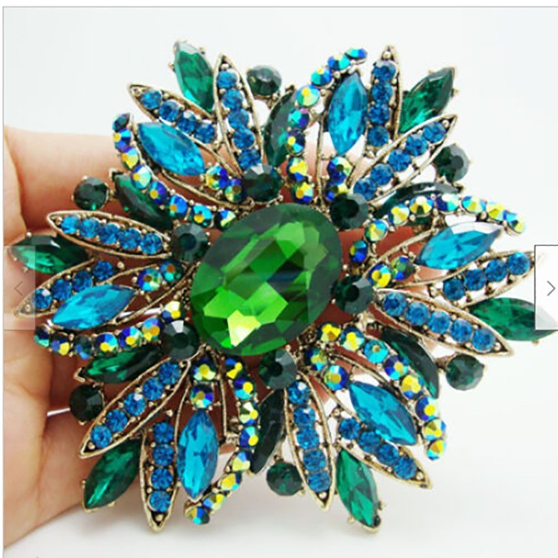 Vintage Style Large Sparkly Purple Flower Brooch Pin with Gemstones
