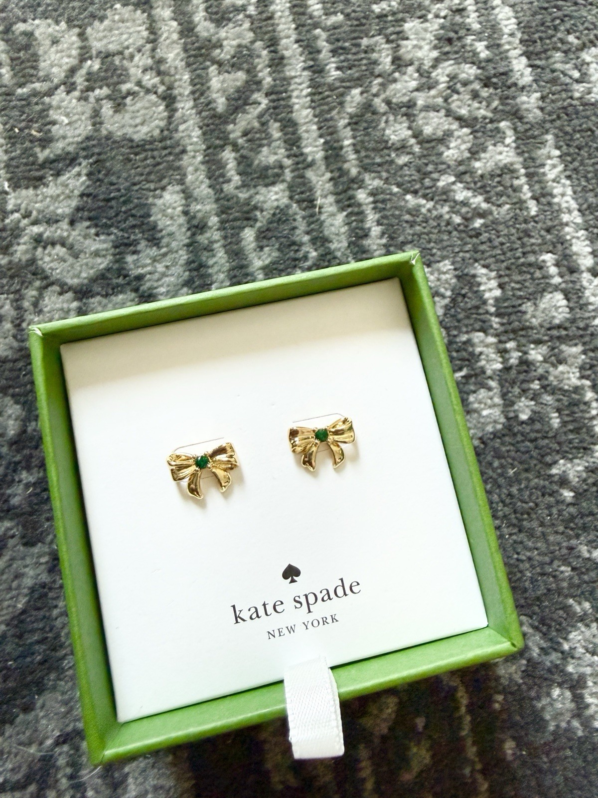 Kate Spade New York mini bow stud earrings