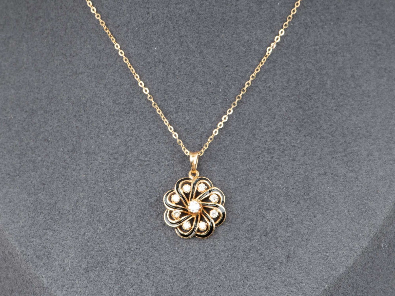 14K Gold Vintage Black Enamel Floral Shape Pendant with Diamonds 0.35ct V1253