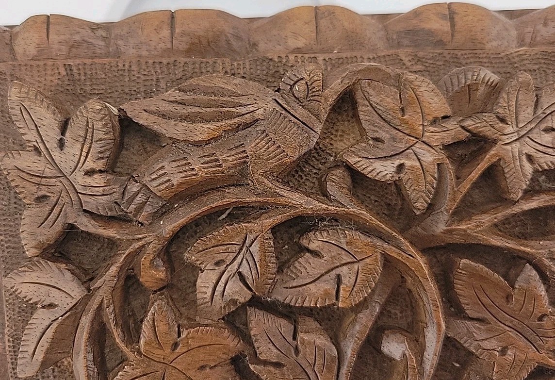 Hand Carved Kashmiri Walnut Wood Jewelry Box with Removeable Tray Signed 8.5×5.5