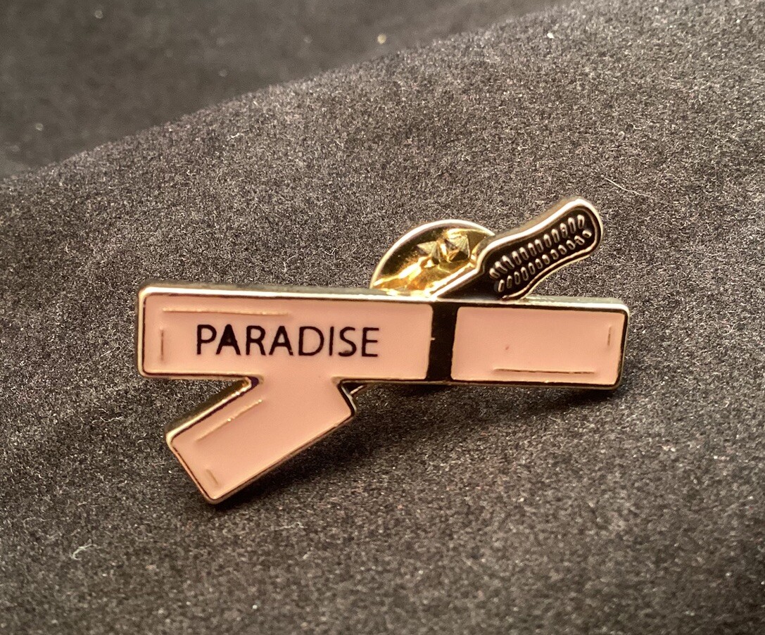 Gold Tone Paradise Cosmetics Shiny Pink Enamel Lapel Hat Pin