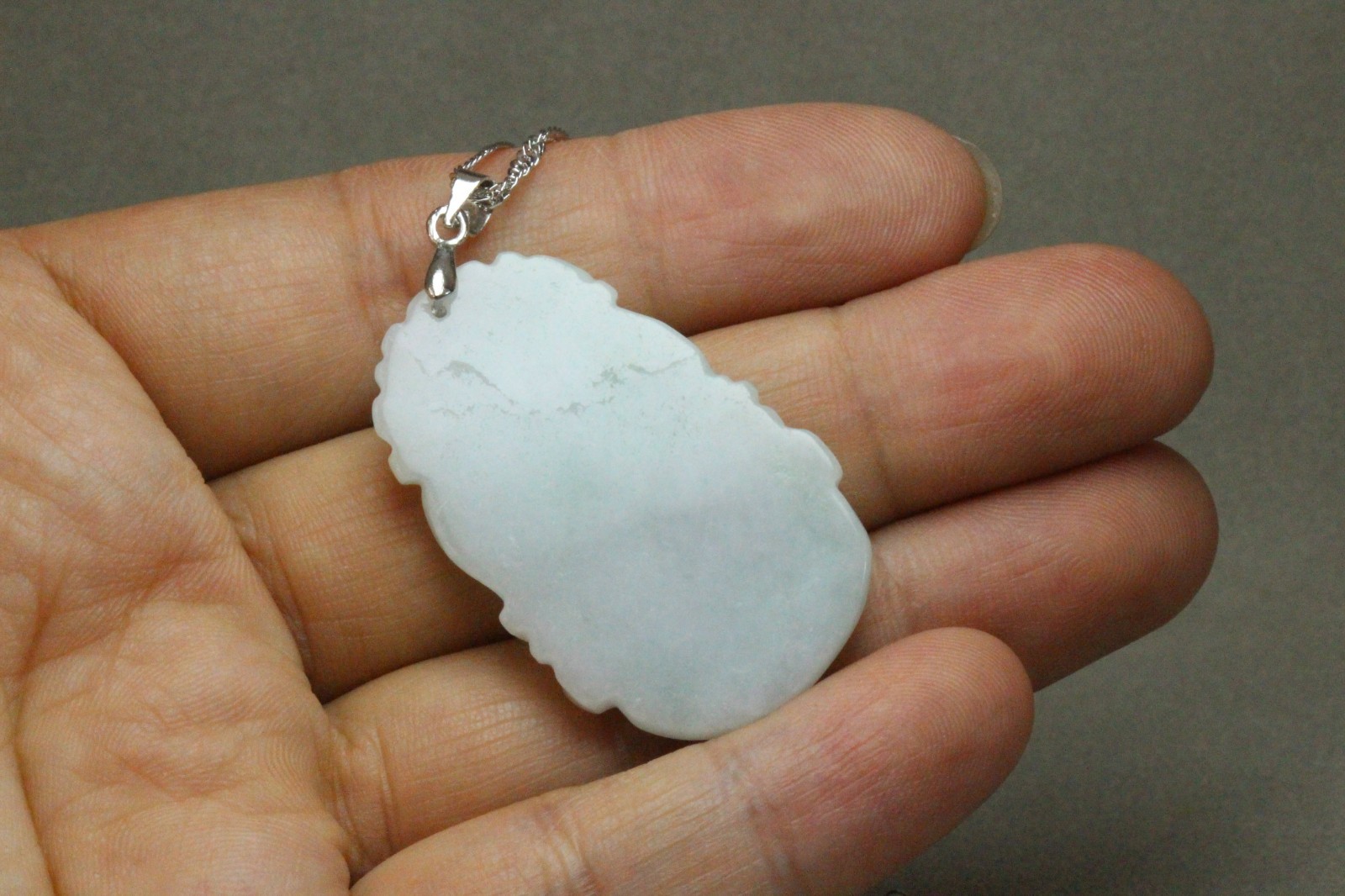 Natural White green A Jadeite jade Hand-Carved Sheep (Chinese Zodiac) Pendant