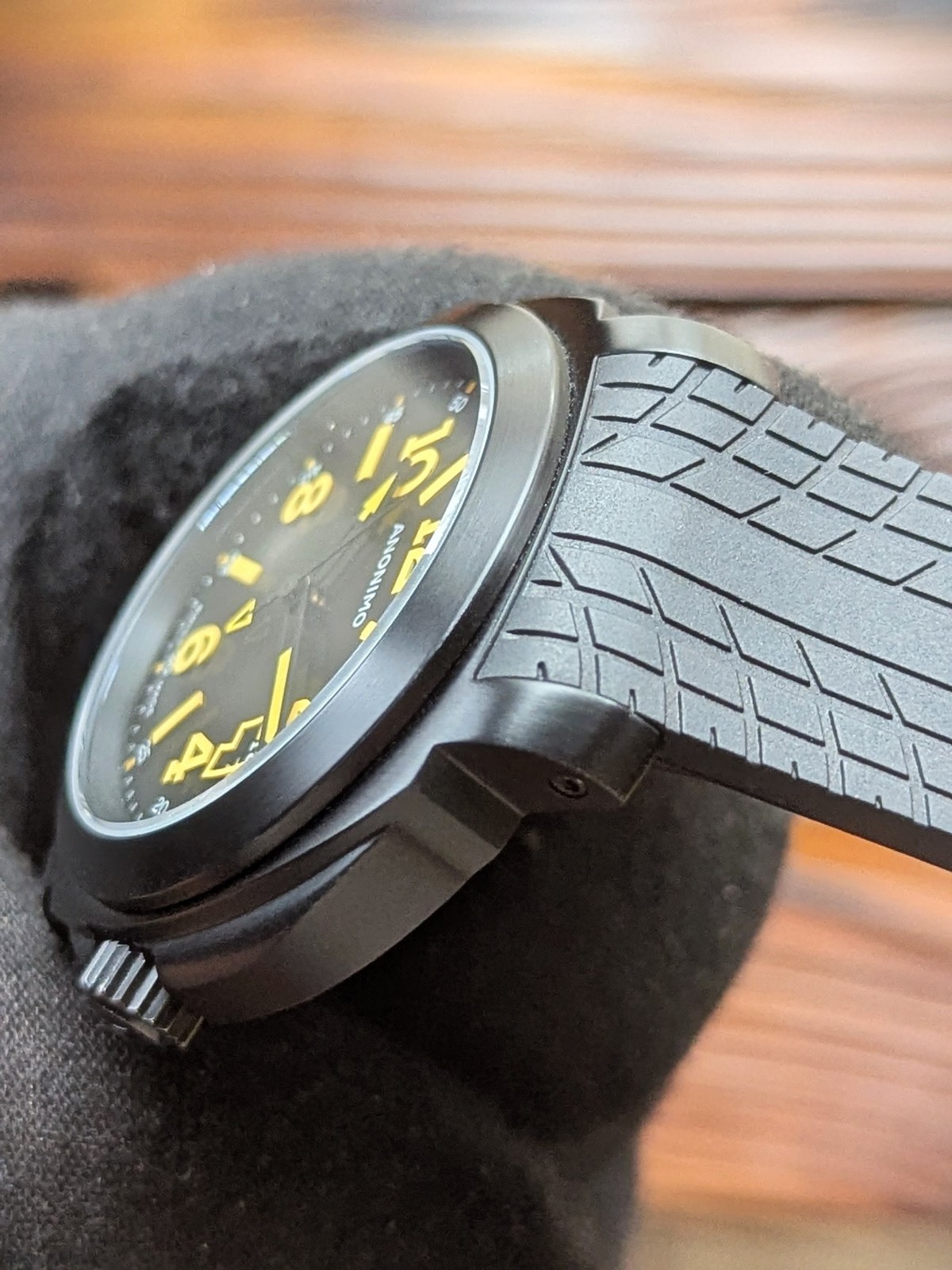Anonimo Sailor Excellent condition Swiss Made Automatic Black w/Yellow accents