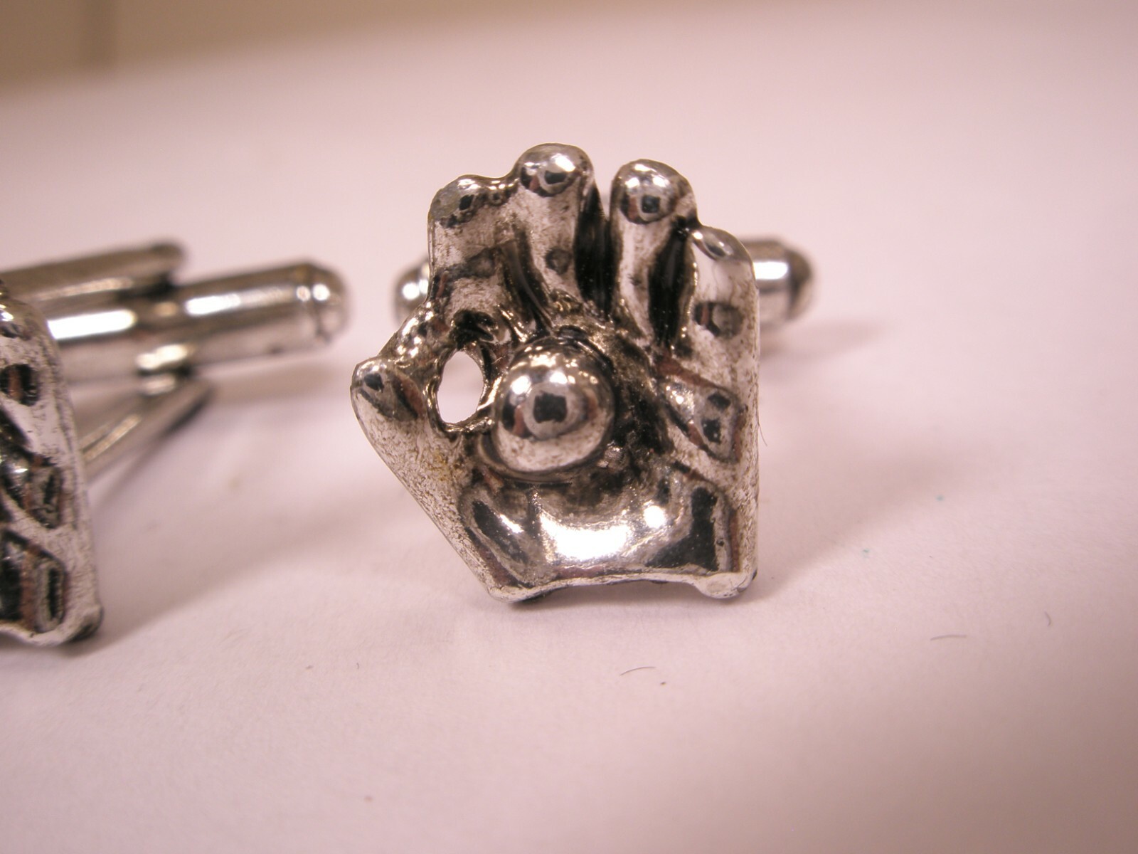 Baseball Mitt Glove & Ball Vintage Small Cuff Links mlb sports