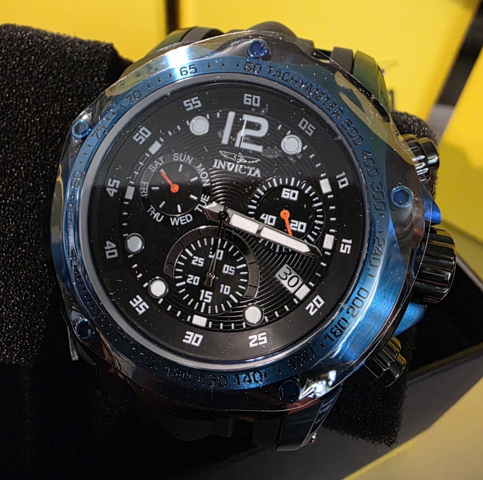 Invicta Speedway Men’s 51mm Quartz Chronograph Date Black Silicone Strap (65)