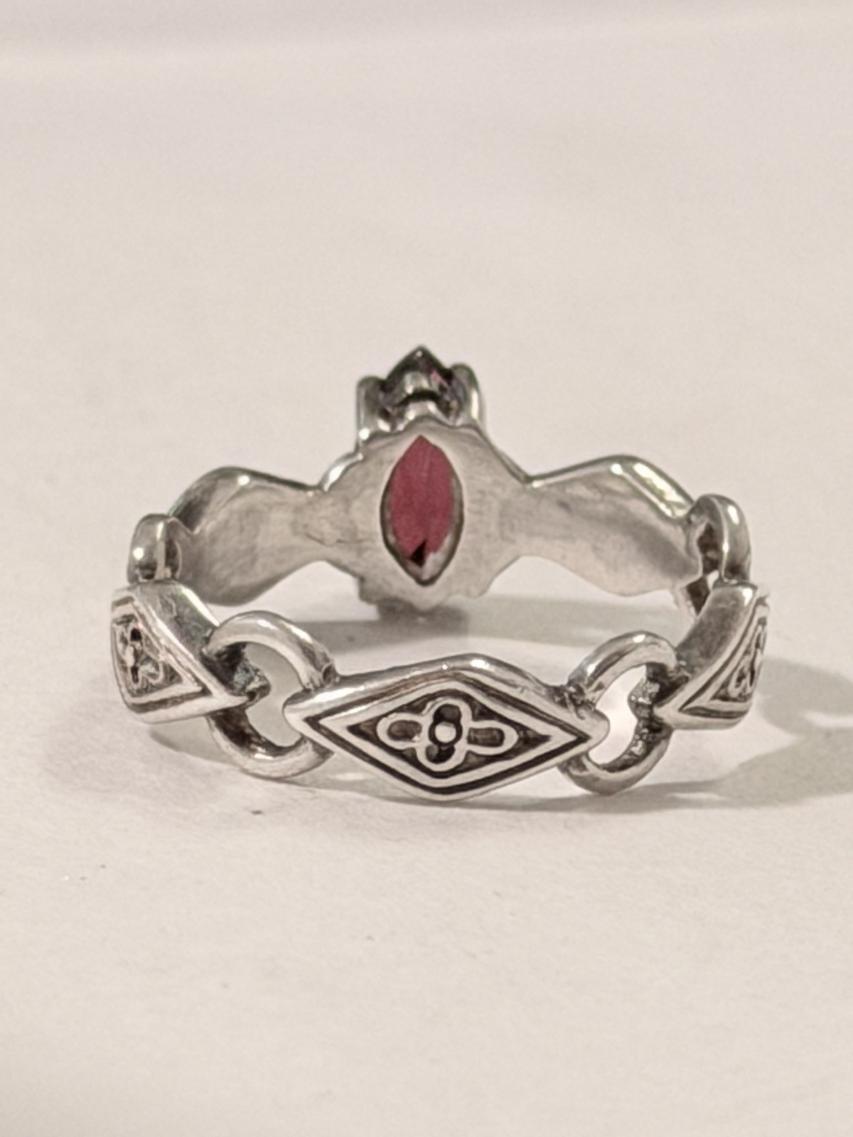 Avon RJ Graziano Sterling Silver Garnet Link Ring Size 5 925 Vintage Birthstone