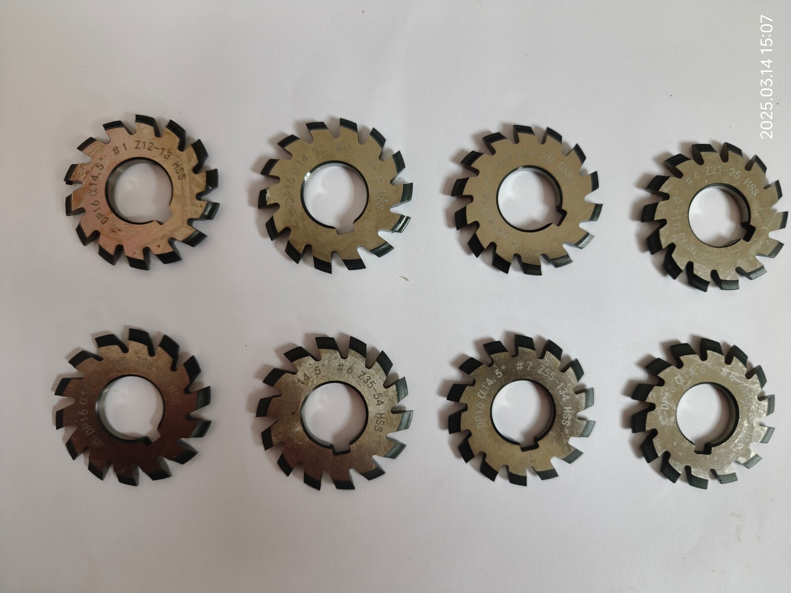 Dp16 PA14-1/2 Involute Gear Cutters and 1pc 7/16 Inch 22mm R8 Shank Holder 8pcs