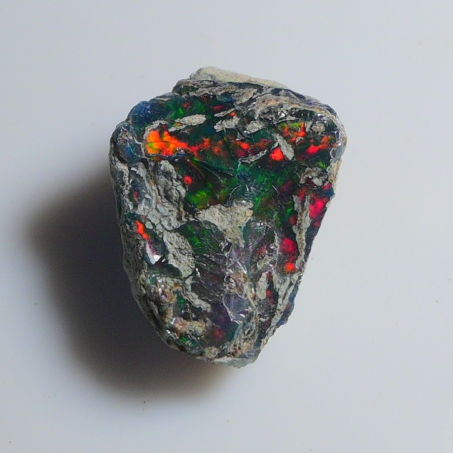 9.45 Ct Smooth White Ethiopian Opal Rough, Ideal for Jewelry – Smoked Opal Raw