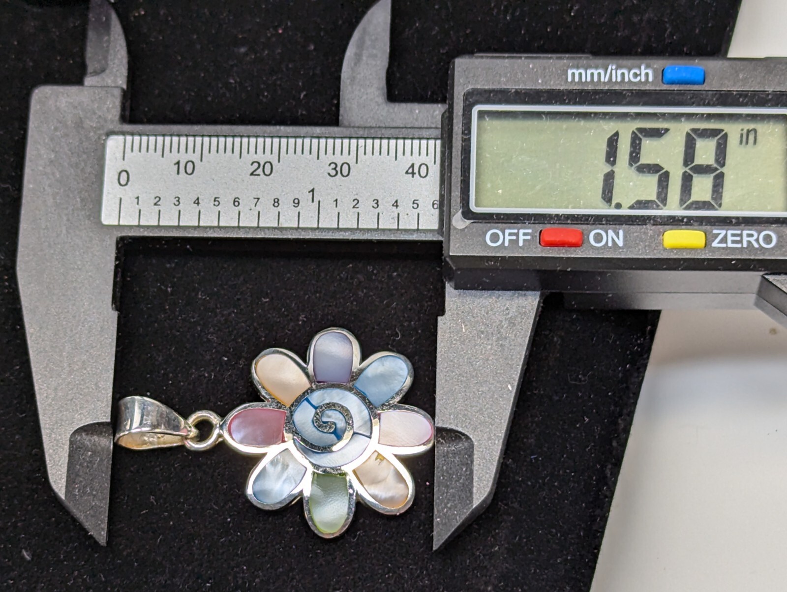 Sterling Silver Pendant With Shell Inlay. Flower With Swirl Design. 8.8 Grams.