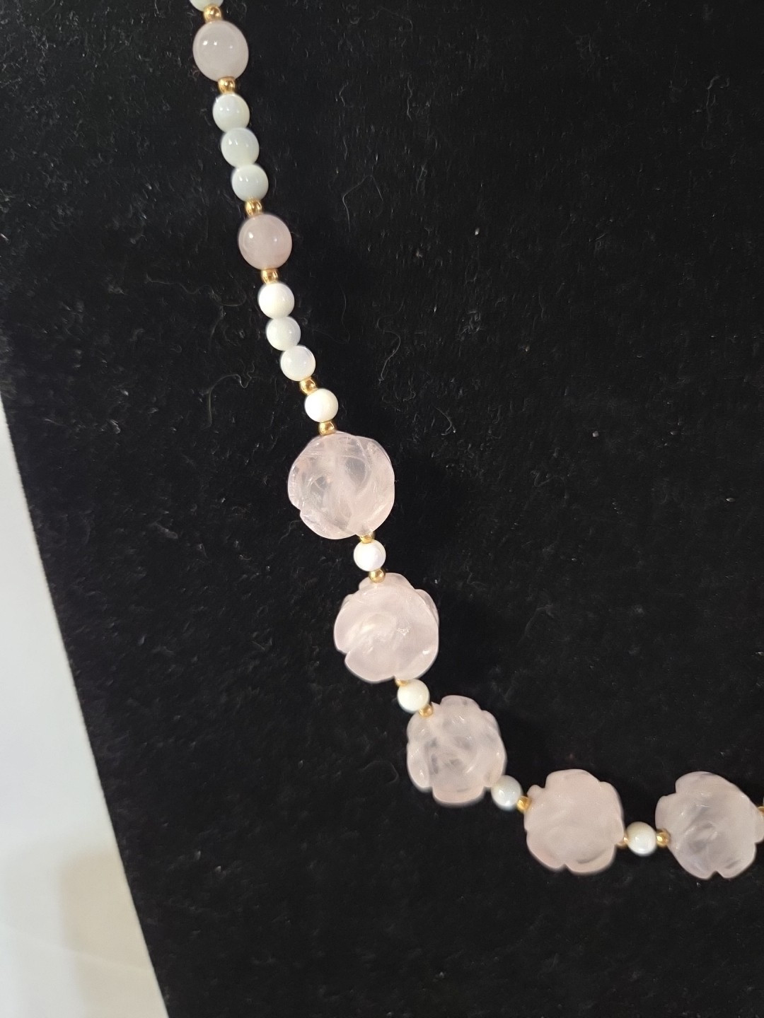 Louis Sinclair Carved Rose Quartz & Coral Necklace – 16″ (890)