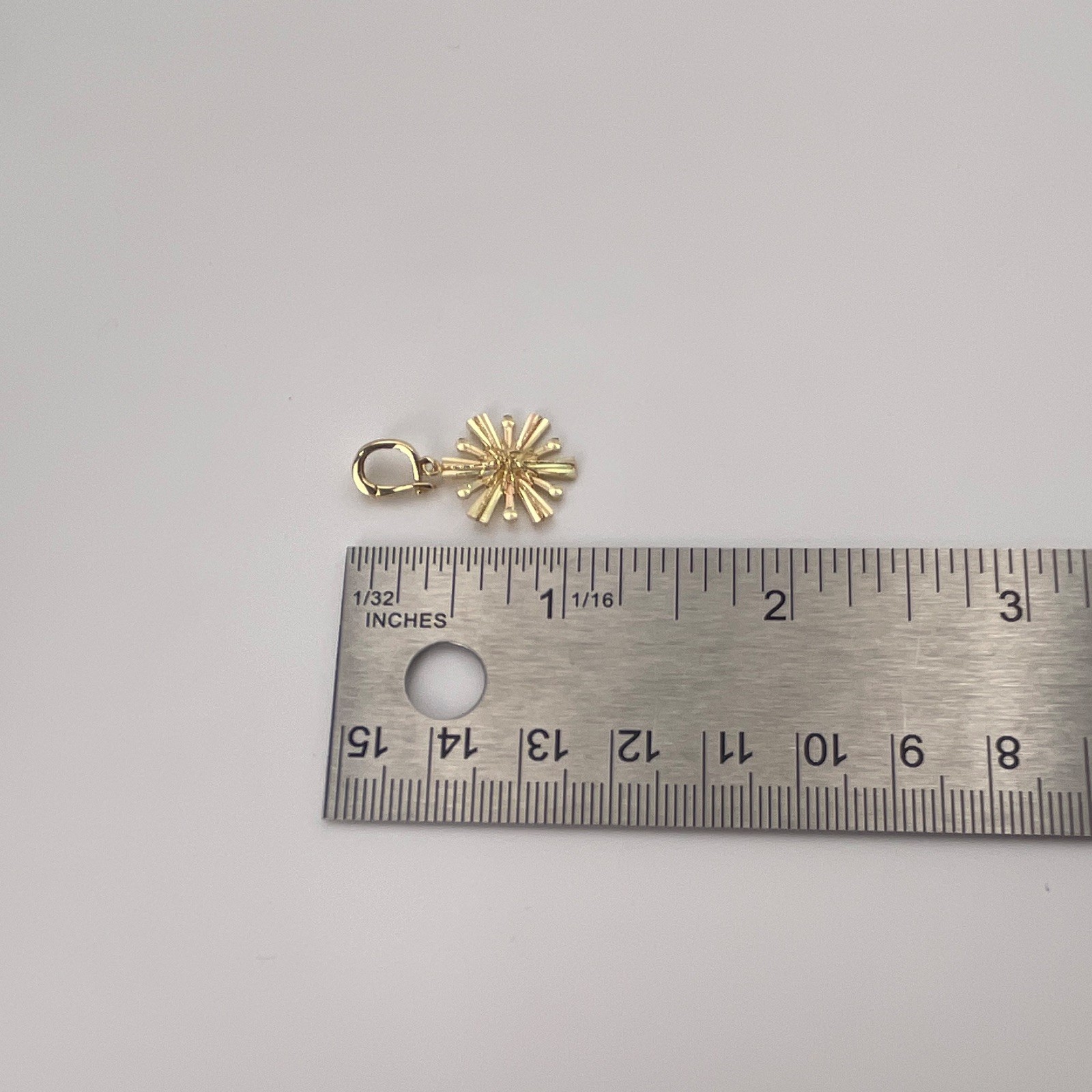 18K Yellow Gold Sunburst Sun Charm Pendant w/ Bail 1.90g made in Italy