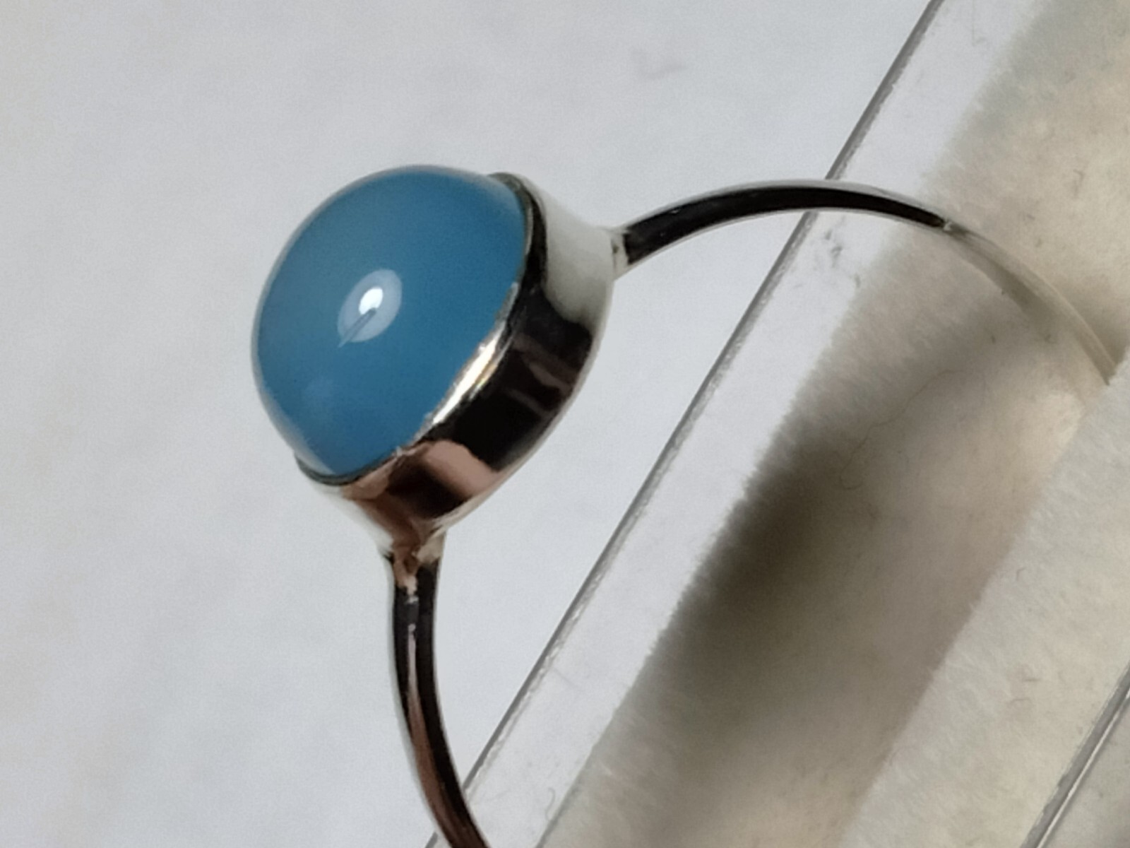 LOVELY SEA BLUE CHALCEDONY IN STERLING SILVER.925 RING SIZE 9.0-9.25!