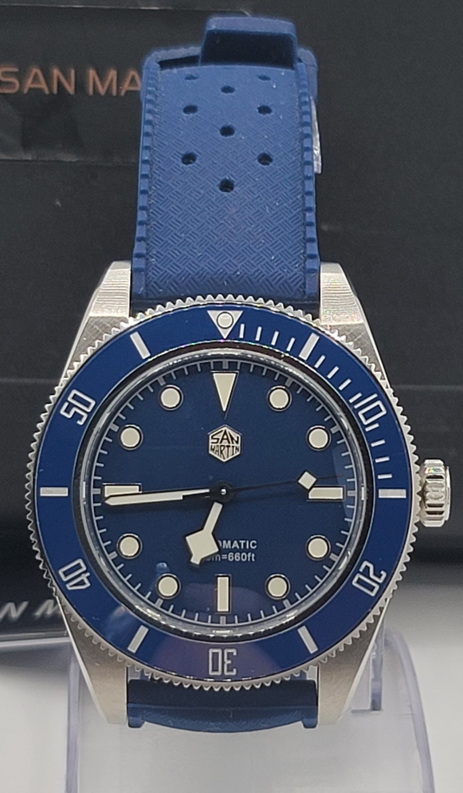 San Martin Sn004 40mm Nh35 On Blue Rubber Band