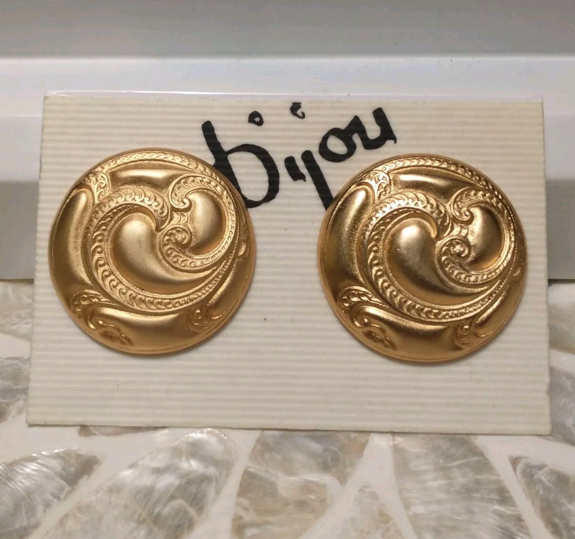 Vtg Earrings 80’s ART DECO/NOUVEAU CLASSY Swirled BRUSH Matte GOLDTONE RARE Clip