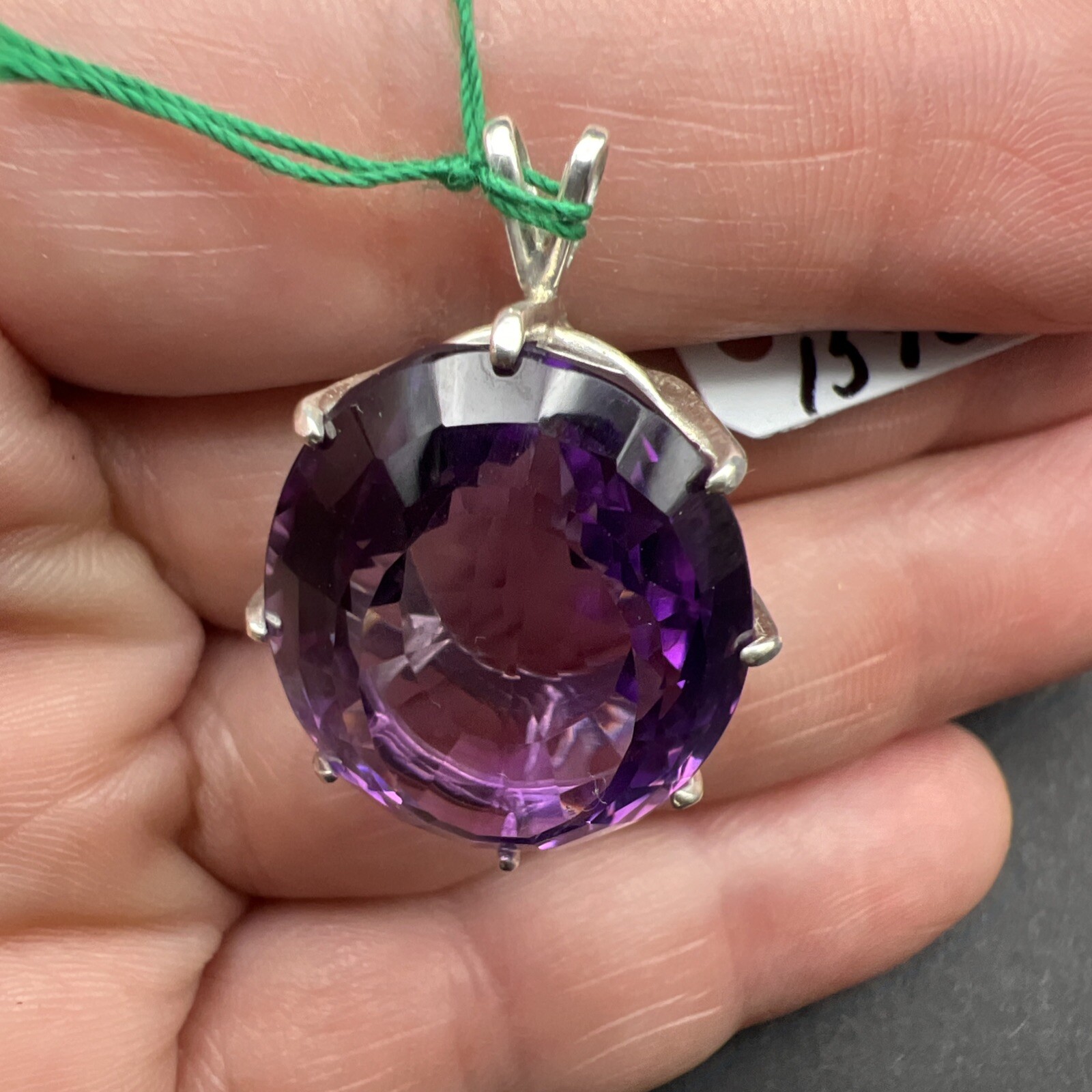 31.69 ct Amethyst and Sterling Silver Pendant. 8.8 Grams