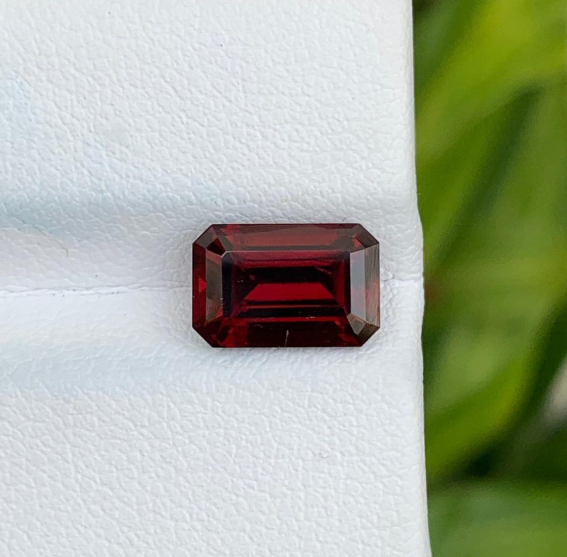 Natural Red Garnet 3.65 Cts Octagon Cut SI Clarity Loose Gemstone Tanzania
