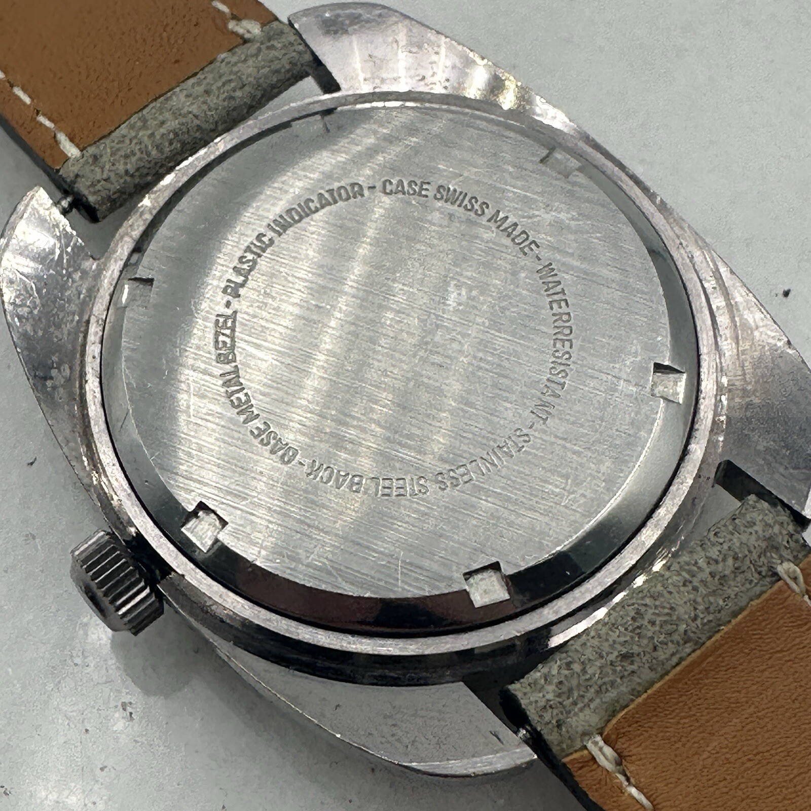 VTG Unichron Dive Watch Men Silver Tone Blue Dial Date 17 Jewels Automatic Works