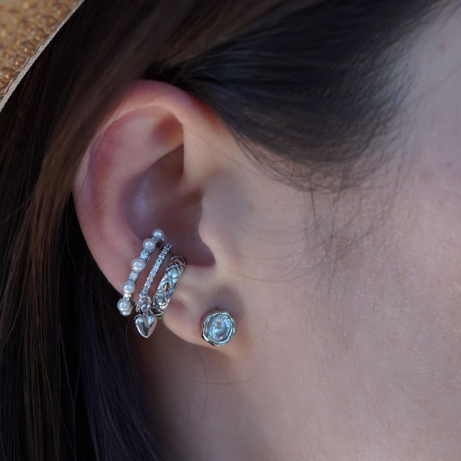 Belle Brighton Irregular Cubic Zirconia Stud Earrings 18k One Size, Silver