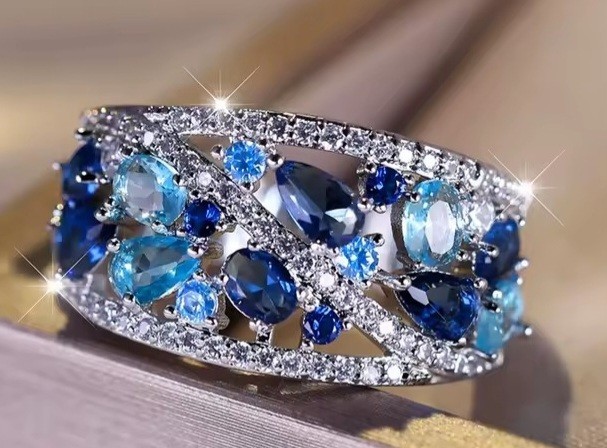 Boho Silver Tone Blue Crystal Teardrop Cluster Cocktail Ring Size 7