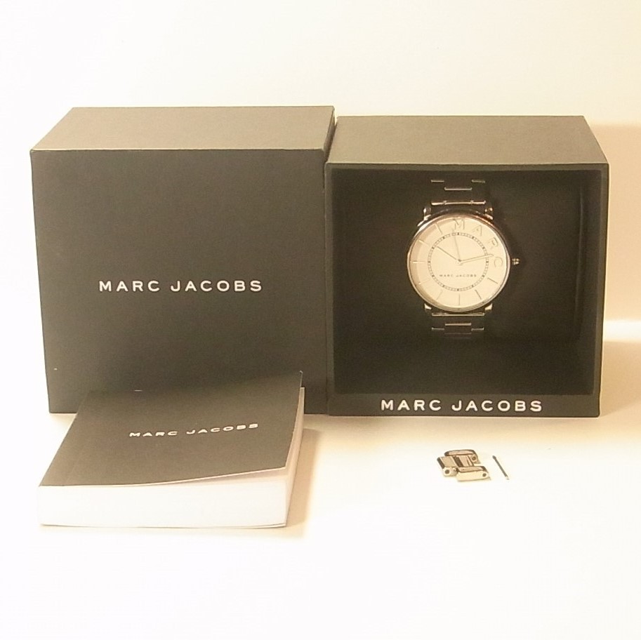 Excellent Condition Working MARK JACOBS Quartz Watch with Box and Manual Slight