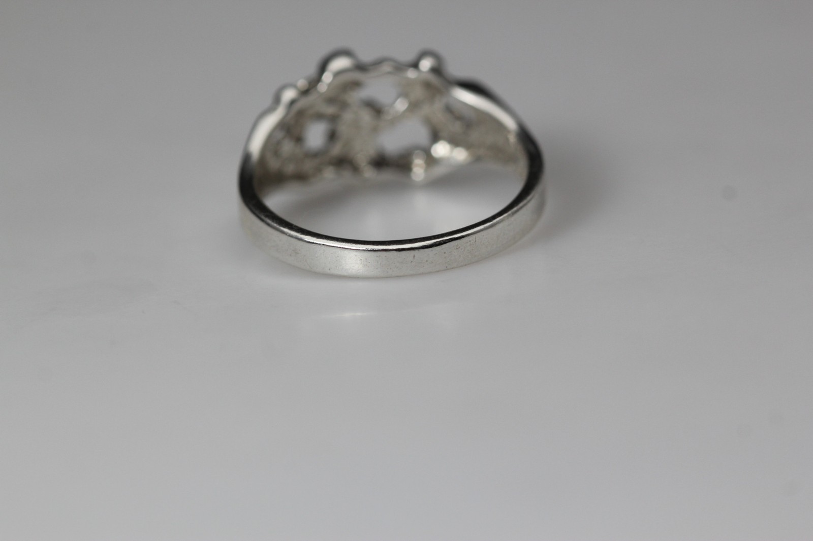 925 Sterling Silver Pierced Nugget Size 5.75 Ring 2.4 Grams (RIN9672)