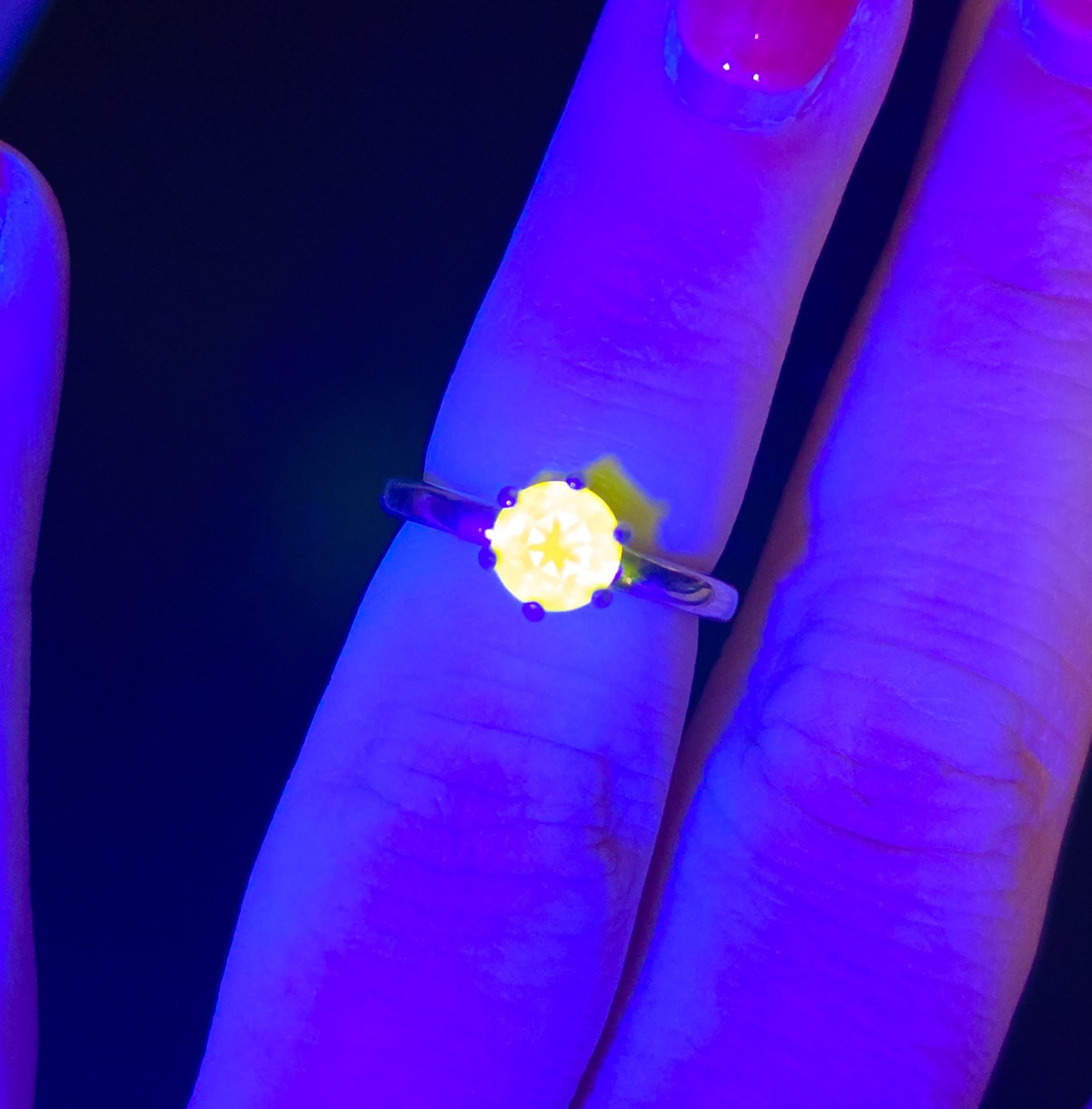 Sterling YAG Ring UV Yellow Yttrium Aluminum Garnet Round Cut Solitaire 925