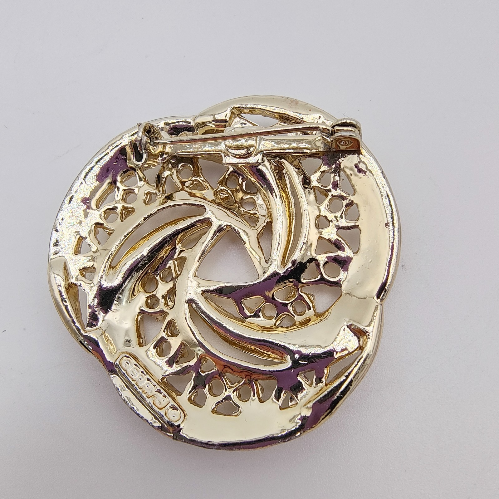 Vintage Gerry’s Openwork Swirl Brooch Gold Tone Modernist Sculptural Mob Wife