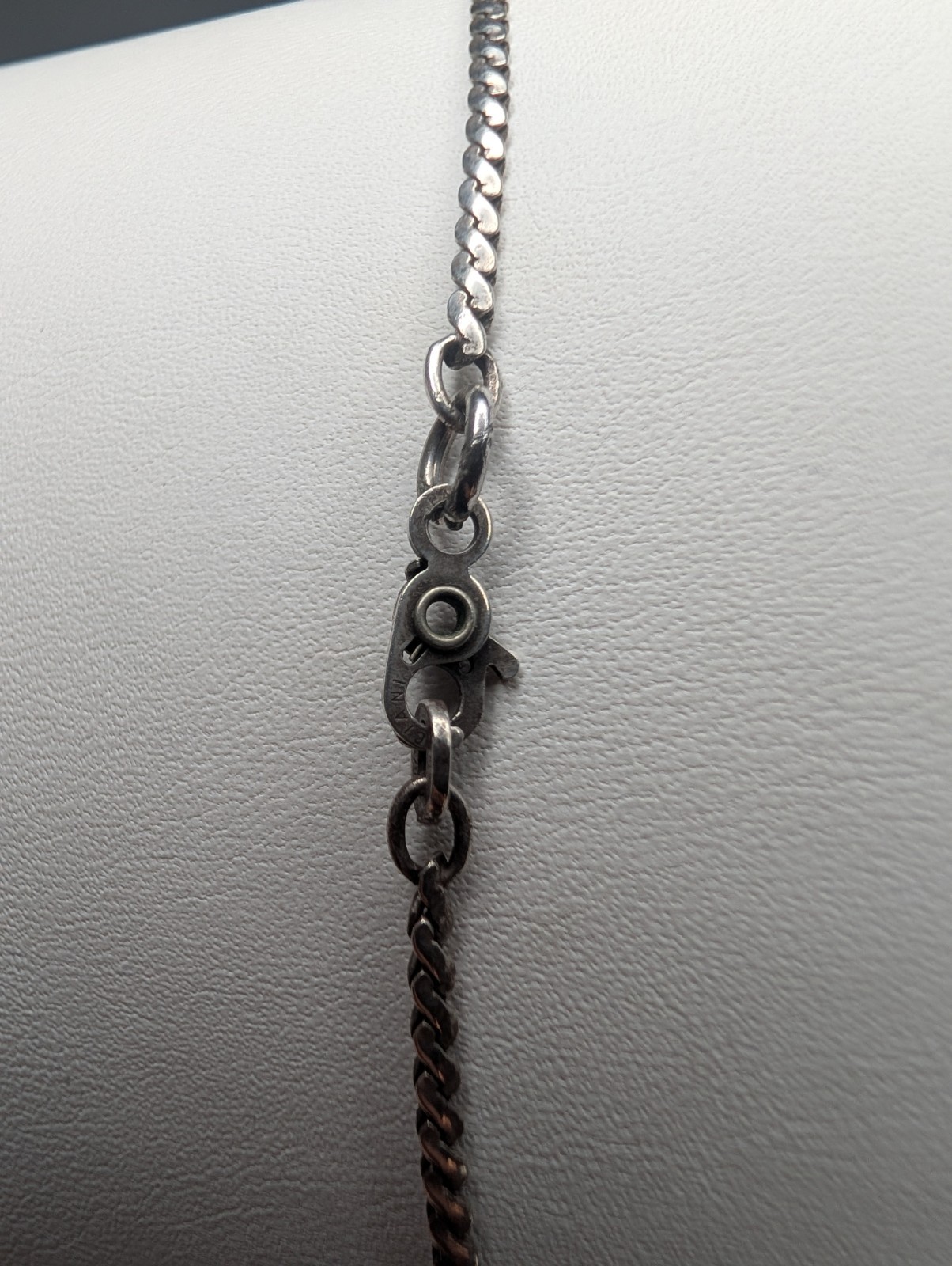 Uncas Manufacturing Sterling Sapphire Marcasite Art Deco Pendant And Chain 925