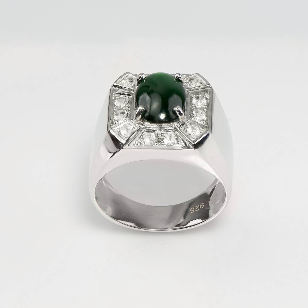 10.9×7.4 mm TypeA Natural Burma imperial green jade 925 Silver Fashion Ring