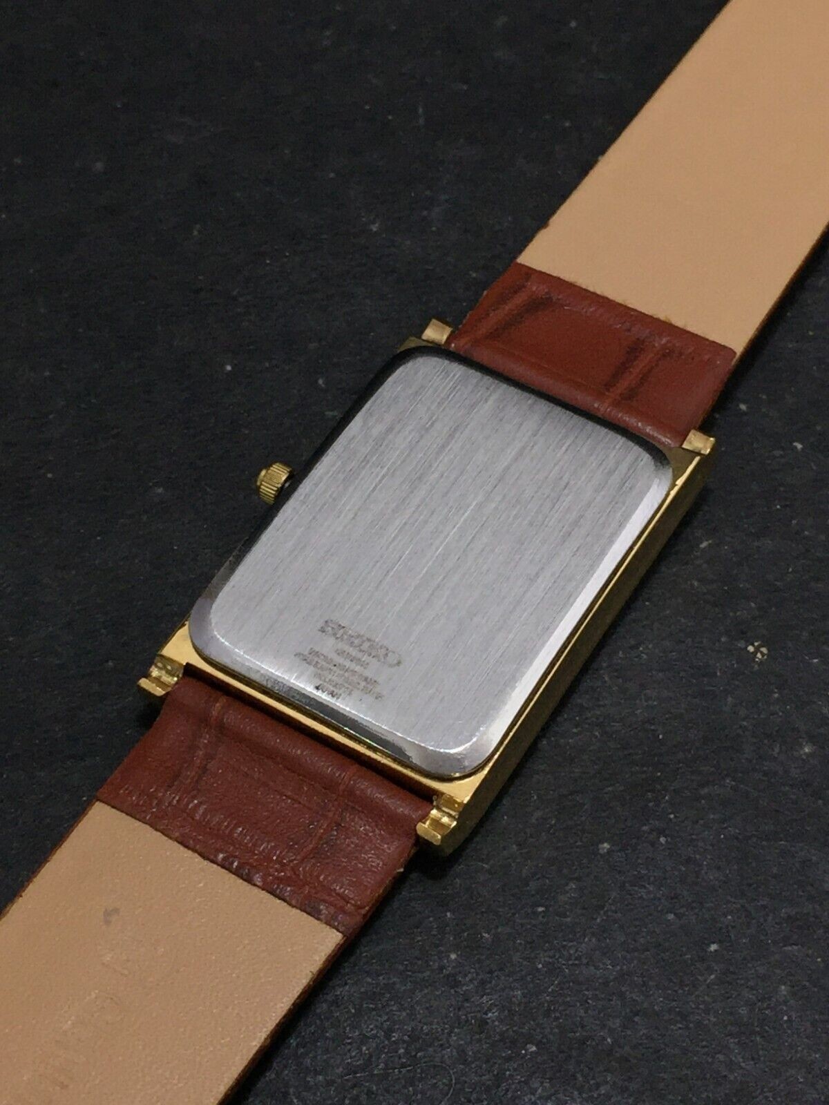 Vintage Seiko Slim Quartz Men’s Wrist Watch – Comes With New Battery, New Band
