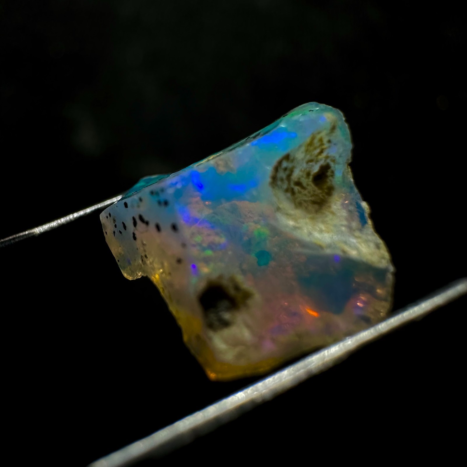 2.80 CTS Natural Ethiopian Opal Rough, Multi Fire Opal Gemstone, Welo Opal Raw.