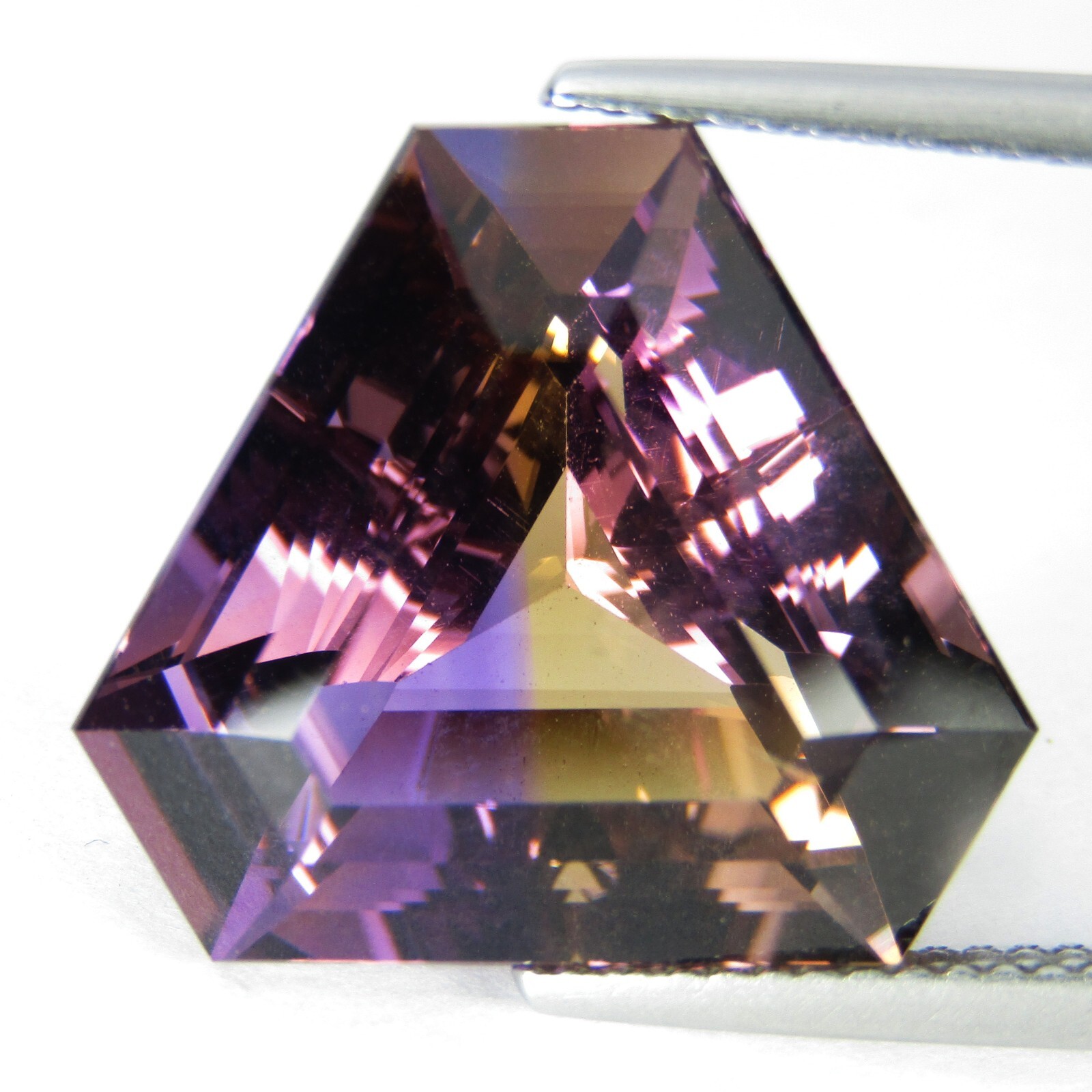 16.58Cts Gorgeous Natural Bi-Color Ametrine 14.7mm Fancy Cut Loose Gemstone