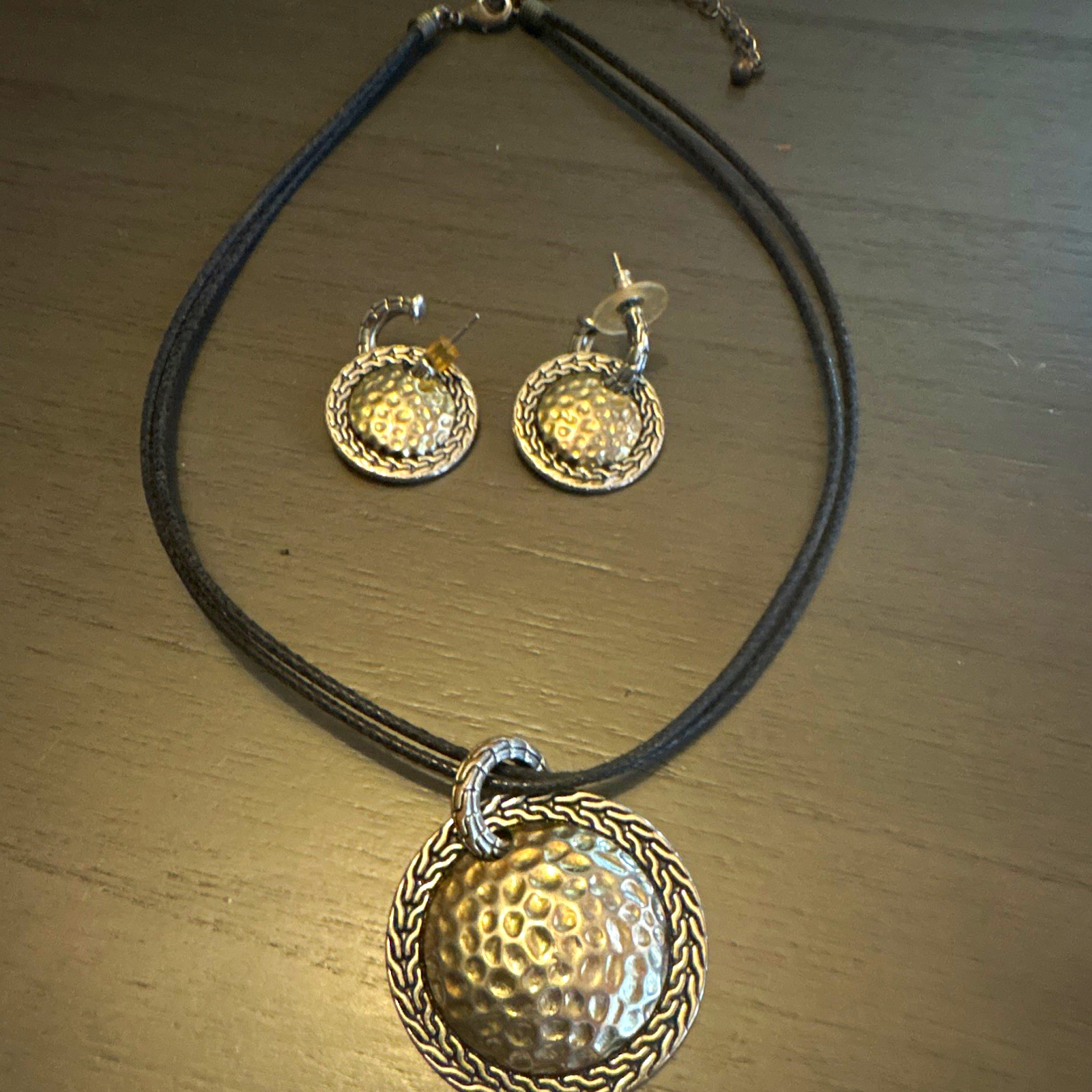 Silver Tone Hammered Disc Pendant Necklace on Black Cord & Earrings Set