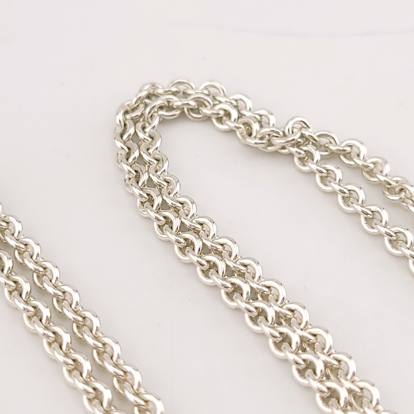 Susan Cummings SC Sterling Silver Strawberry Puffy Heart Chain Link 36″ Necklace