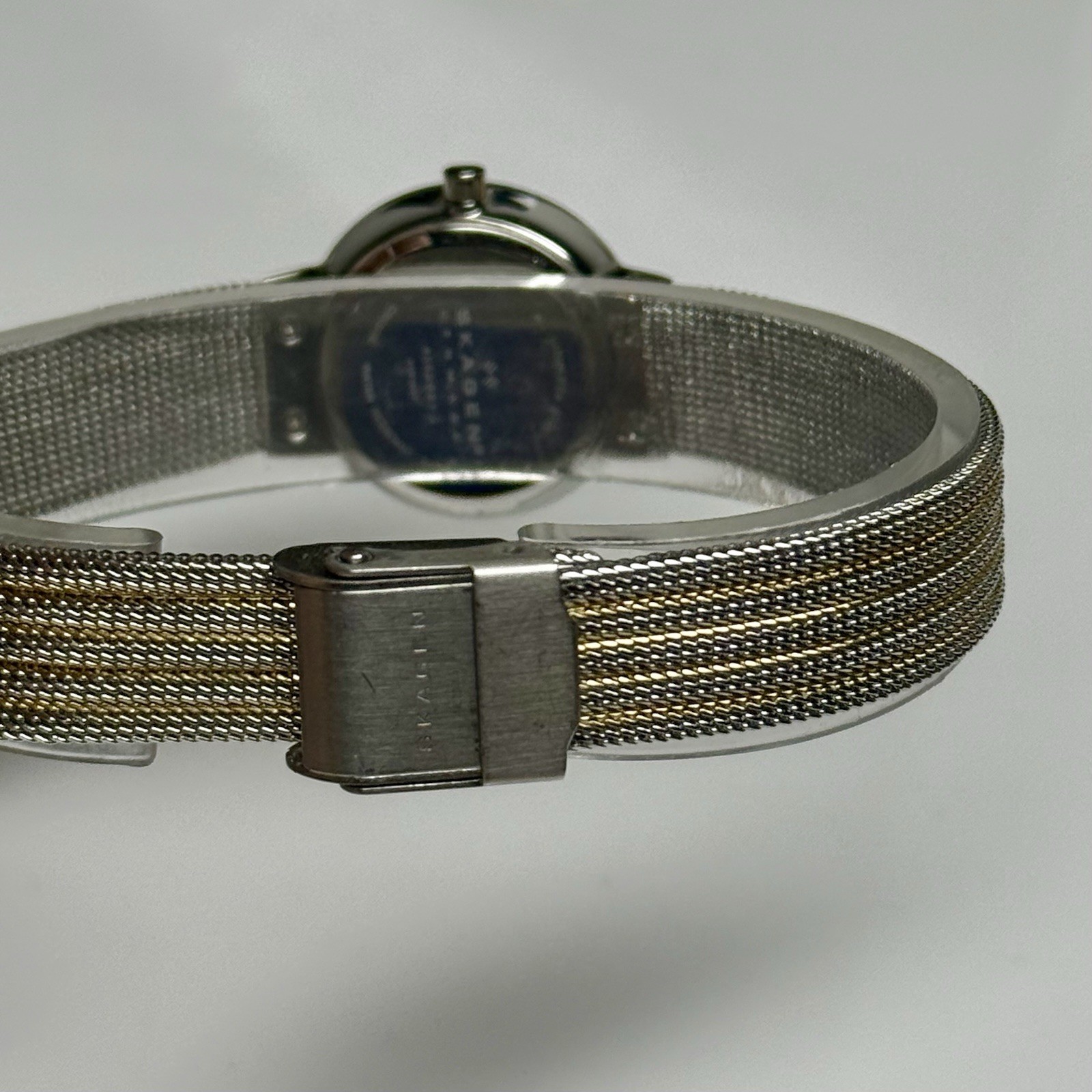Skagen Womens Watch Two Tone Bracelet Faceted Mineral Crystal Excellent Conditio