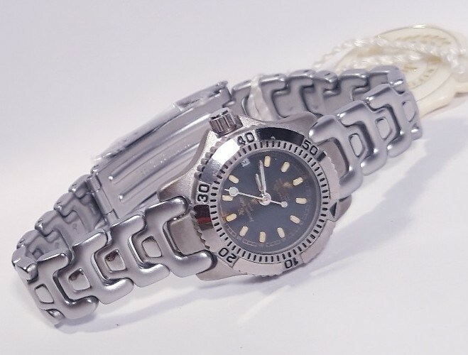 Women Jacques Edho Paris Watch Black Face Silver Steel Band Master Diver 100m