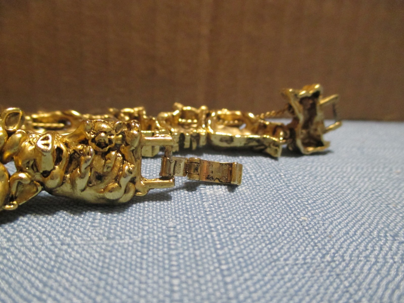 Women’s Jennie B Pig Watch Band Slide Charm Bracelet 24mm