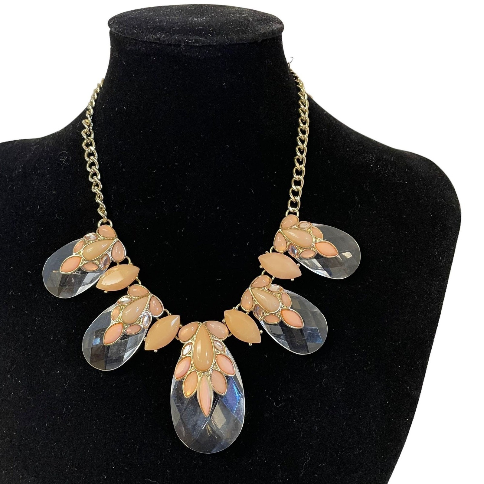 Peach and Clear Teardrop NecklaceBib Necklace Gold Tone Closure: Lobster