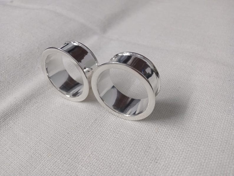 925 Sterling Silver Plug Saddle Tunnel Double Flare Ear Gauge For Stretched Ears
