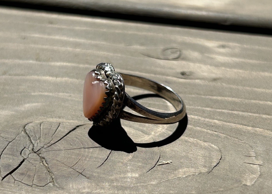 Vintage 925 Sterling Silver + Pink conch Shell Heart Southwestern Ring Sz 5.25