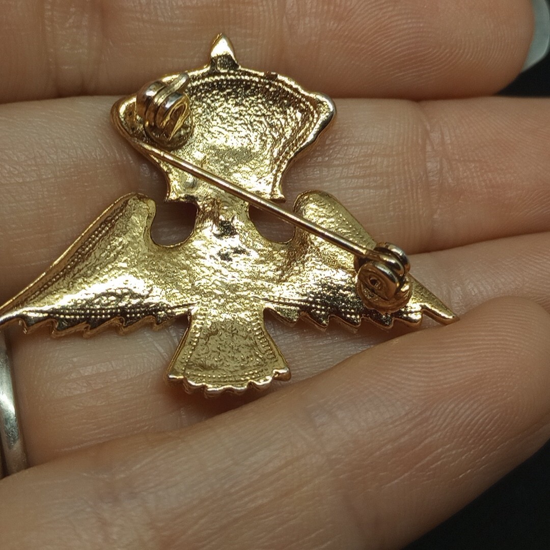 Vintage Gold Tone CROWN EAGLE WINGS BROOCH Royal Queen Rhinestone Jewelry 50s ?