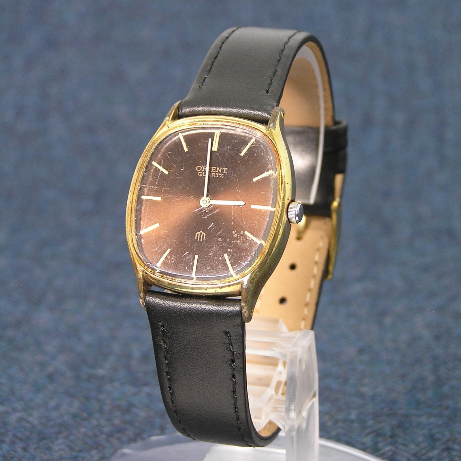 80s ORIENT QUARTZ I050427 Gold Plated Vintage Dress Watch Japan Imported