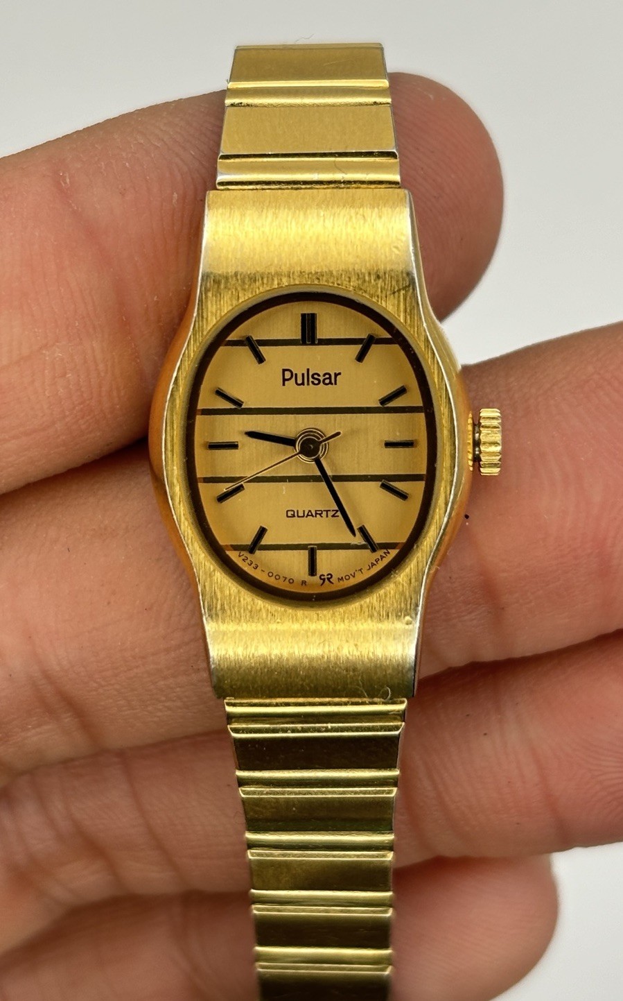 RARE VINTAGE PULSAR Quartz Ladies Dress WATCH V233-5060 #7.36