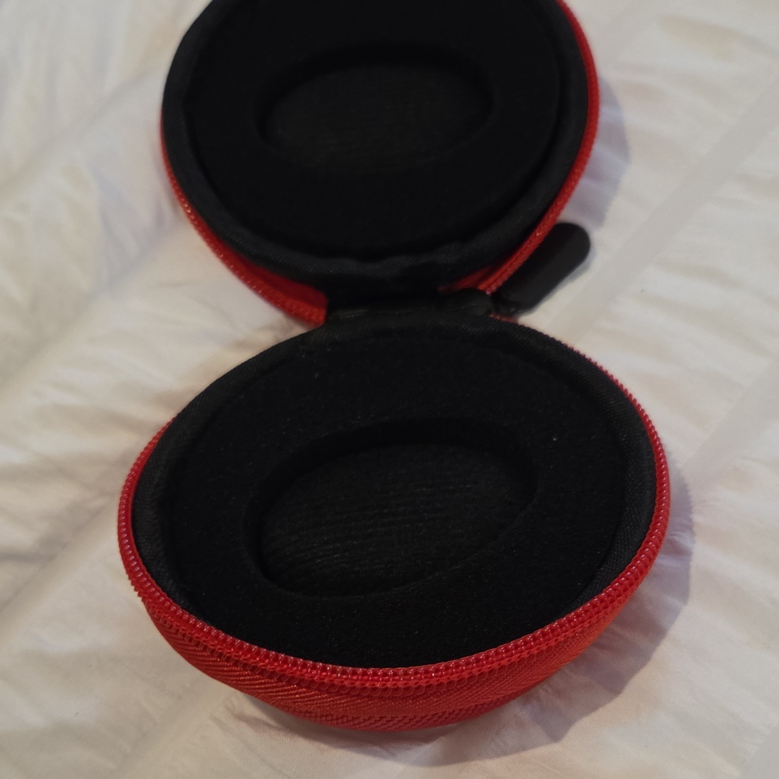 Invicta Red Black Fabric Travel Pouch for 1-3 Watches