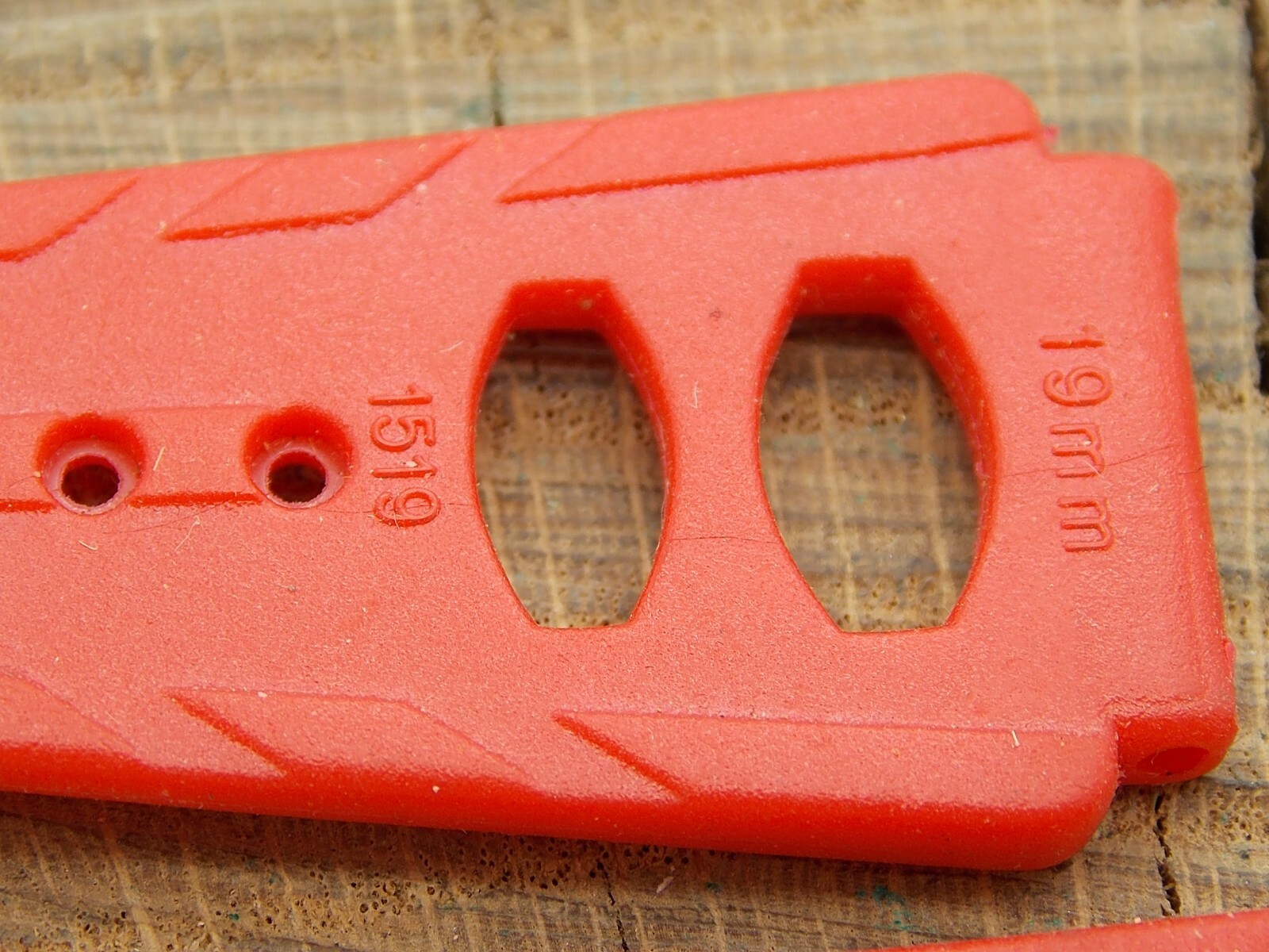 Vintage NOS Unused Red Rubber Watch Band w Red Buckle 19mm 3/4″ Mens Swiss Made