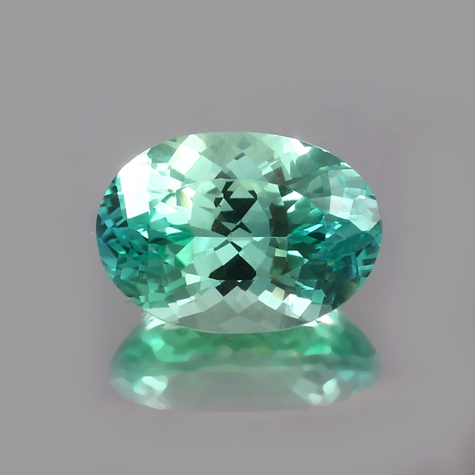 AAA Natural Ceylon Blue Green Parti Sapphire 11.70 Ct Oval Cut Loose Gemstone