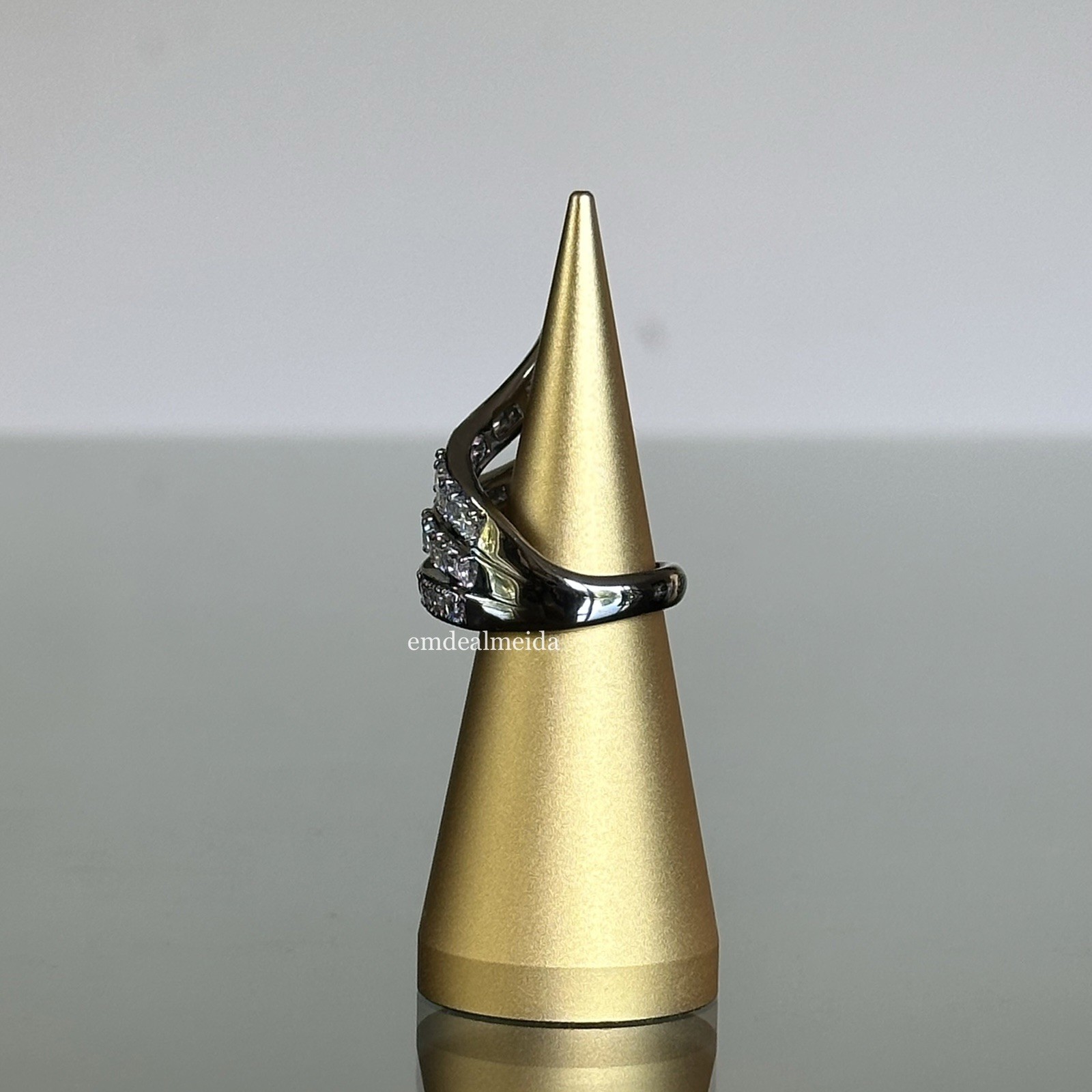 Swarovski Crystal Vienna Collection Swan Ring Ruthenium Plated 55 (US 7) 5709285