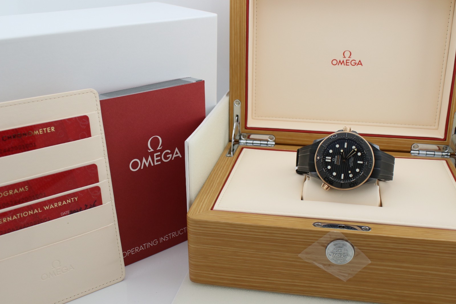Omega Seamaster Diver 300m Black Ceramic RG 43.5mm Watch 210.62.44.20.01.001